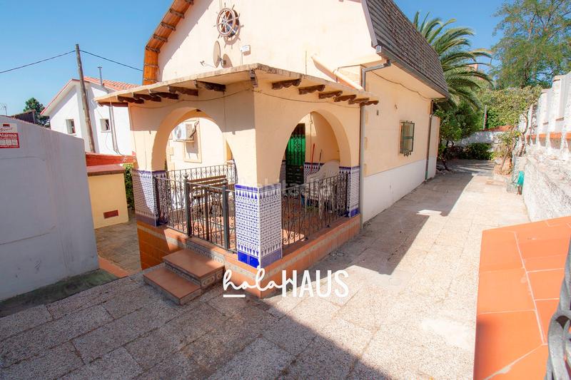 Foto 0d33e28f-eaab-4a68-b152-a063ef002143. Chalet la esquina dorada de Peñagrande! en Peñagrande Madrid