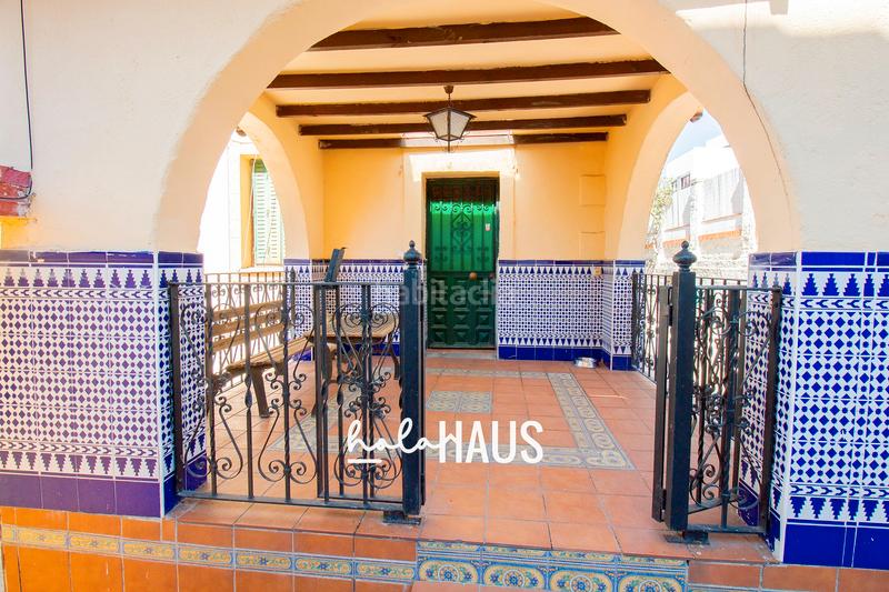 Foto 438d2049-96c0-448b-890c-c0a34c4ac090. Chalet la esquina dorada de Peñagrande! en Peñagrande Madrid