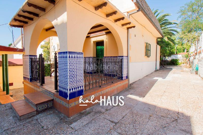 Foto 5514b139-2f7b-41c4-92ff-d0ff9a701a28. Chalet la esquina dorada de Peñagrande! en Peñagrande Madrid