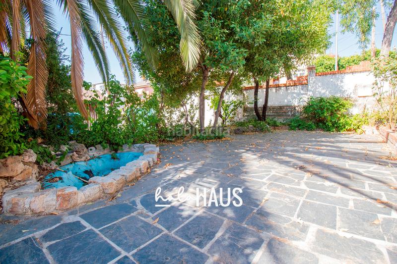 Foto b8b623bd-b939-49a2-9f57-08b3b611d384. Chalet la esquina dorada de Peñagrande! en Peñagrande Madrid