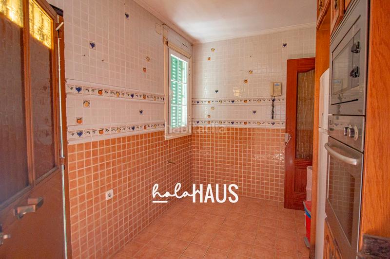 Foto d5bfc51a-9419-40fc-933c-816a1cc9332f. Chalet la esquina dorada de Peñagrande! en Peñagrande Madrid