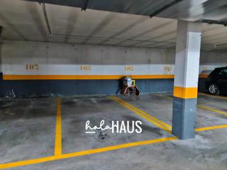 Aparcament cotxe en Calle del monasterio de las huelgas 25. gran oportunidad de inversin en montecarmelo!