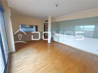 tic en Europolis. tico dplex invertido en urbanizacin privada