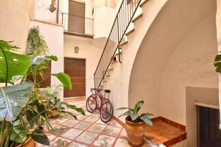 Planta baixa a Sant Jaume. Planta baja a reformar en venta en el casco antiguo de palma de