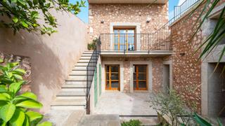 Mas à Costitx. Exclusiva y única casa reformada en venta en el bonito pueblo de