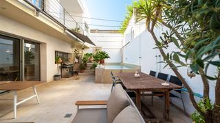 Xalet a El Terreno. Bonita villa en venta en el barrio de el terreno de palma de mal