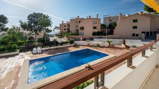 Apartament a Es Camp de Mar. Apartamento con vistas al mar en venta en camp de mar, mallorca