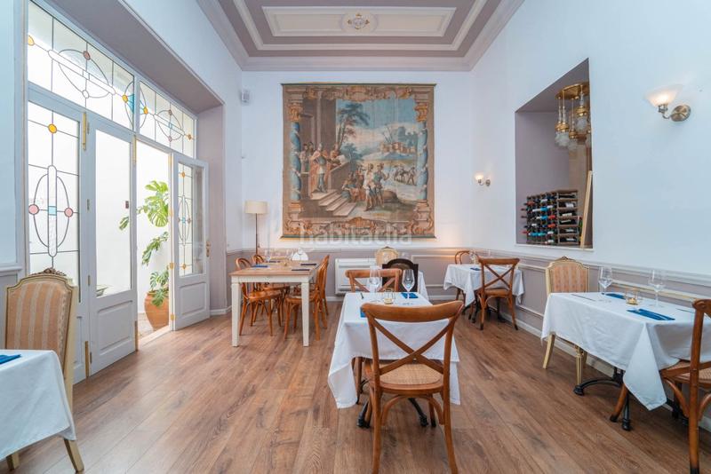 Foto 1ba4fe2c-6232-4348-8543-f33308cdcd9d. Casa pareada casa adosada modernista con restaurante en venta , mallorca en Sóller