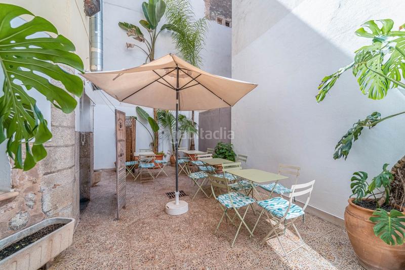 Foto cbc28831-147d-48d2-8082-4eb433309c19. Casa pareada casa adosada modernista con restaurante en venta , mallorca en Sóller