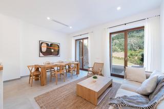 Xalet a Fornalutx. Adosado de nueva construcción con vistas en venta en fornalutx,