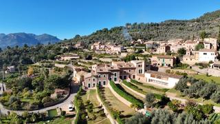 Chalet à Fornalutx. Adosado de nueva construcción con vistas en venta en fornalutx,