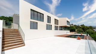 Xalet a Bunyola. Nueva villa de diseño con vistas panorámicas en venta en bunyola