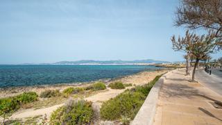 Xalet a Can Pastilla. Espaciosa villa al lado del mar, en venta en can pastilla, palma