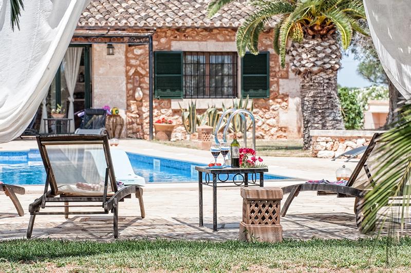 Foto dea40a32-3abd-4987-abad-ae4844f22e96. Bauernhof mit parking in Campos