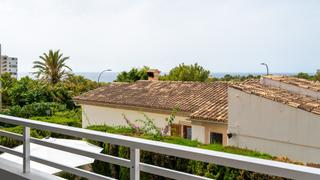 Dúplex a La Bonanova. Elegante dúplex con vistas al mar en venta en la bonanova, palma