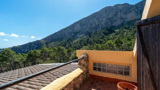 Masía en Puigpunyent. Pintoresca finca con vistas panorámicas en venta en puigpunyent,