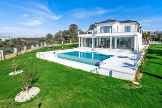 Affitto Chalet in Son Gual. Exclusiva villa recién construida con vistas impresionantes en s