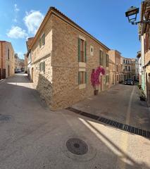 Masia a Artà Poble. Casa de pueblo con proyecto de renovación en el centro de artà
