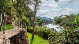 Casale in Sóller. Pintoresca finca con acceso al mar en venta en la costa de sólle