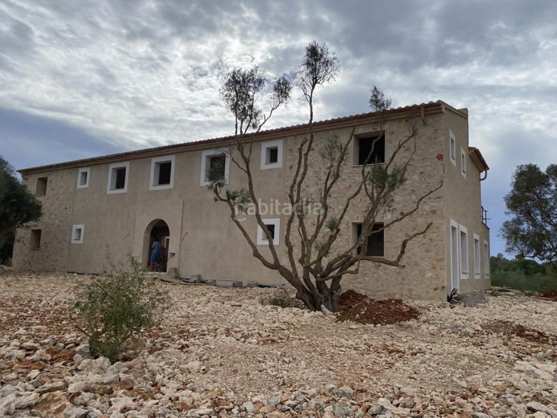 Foto 8c818903-4dbf-49f3-a222-3dd424fc3e27. Casale con riscaldamento parcheggio piscina in Campos