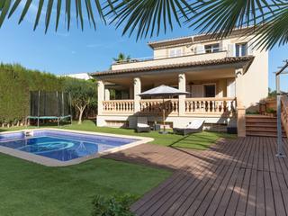 Chalet à Son Serra-Sa Vileta. Acogedora villa mediterránea, en venta junto golf son quint, en