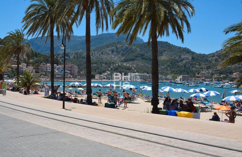 Foto 98bb01b3-db41-4d03-94d6-c159edf2453e. Promoción PORT SOLLER en Sóller. Edificio viviendas de obra nueva
