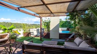 Àtic a La Bonanova. Bonito ático con azotea con piscina privada en venta en bonanova