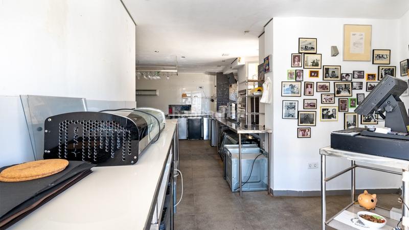 Foto 2e77a0be-e5ab-47e5-9aa5-d9bf4c148720. Local comercial a port d´Andratx Andratx