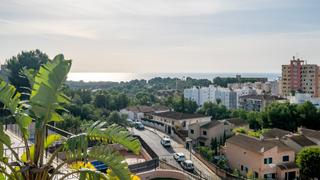 Chalet à La Bonanova. Fantástica villa con vistas al mar en venta en bonanovapalma, ma