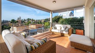 Xalet a La Bonanova. Fantástica villa con vistas al mar en venta en bonanovapalma, ma