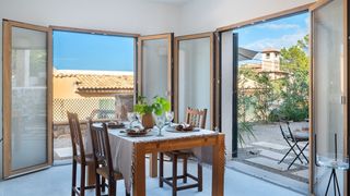 Chalet in Banyalbufar. Espectacular villa recién reformada con vistas al mar en banyalb