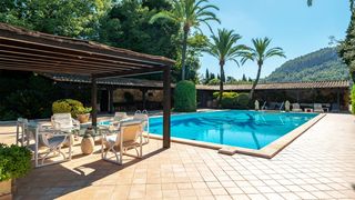 Masia a Pollença Poble. Preciosa finca rústica con 2 casas, pista de tenis y bosque en p