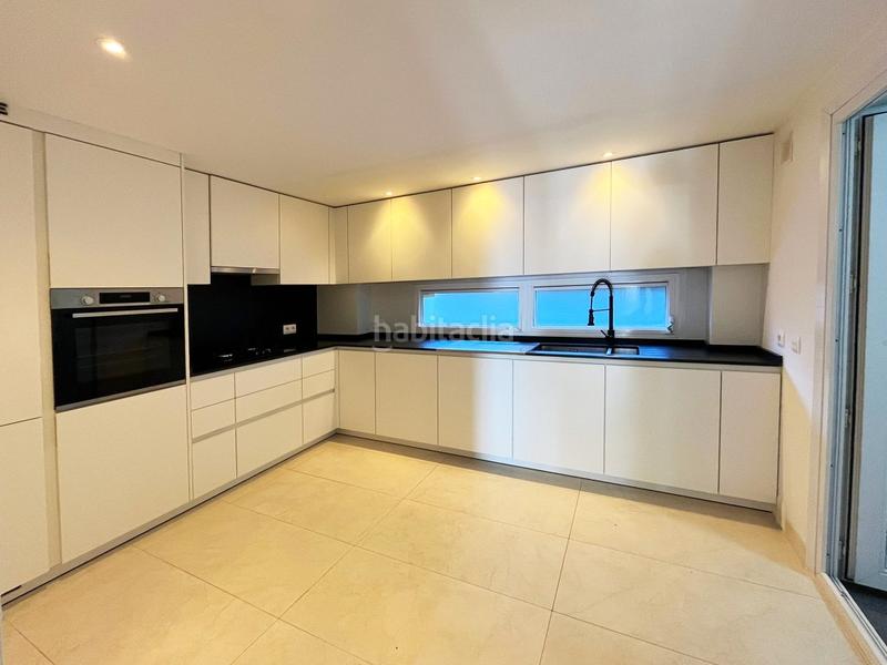 Foto 0c92e1cb-2ce9-41f0-8524-605244b8c40c. Lloguer apartament amb calefacció aparcament a Cas Català-Illetes Calvià