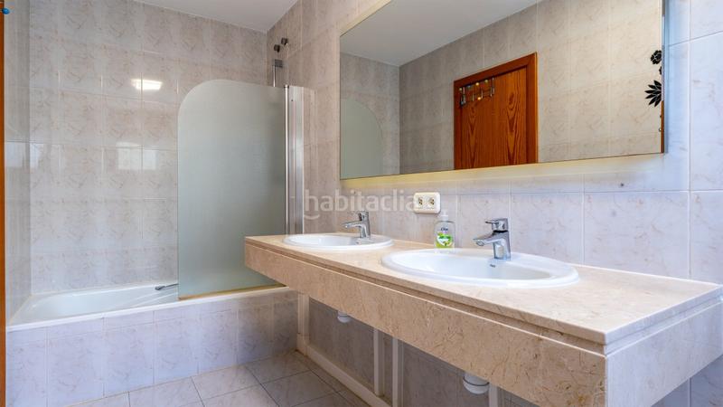 Foto 18c32748-f6f0-483b-a079-bf7d59eb888d. Casa aparellada a S´Arenal Palma de Mallorca