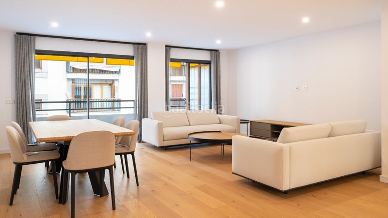 Foto bde6dc74-6abc-4414-b95d-5ffceaf031b7. Apartament amb calefacció aparcament a Jaume III Palma de Mallorca