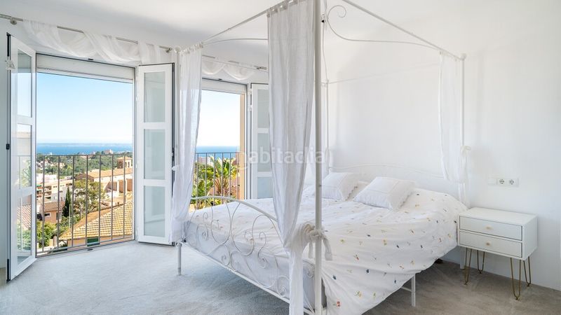 Foto 8a1f9450-d236-4b4f-b0d1-9a59056a9a79. Casa aparellada amb aparcament piscina a Gènova Palma de Mallorca