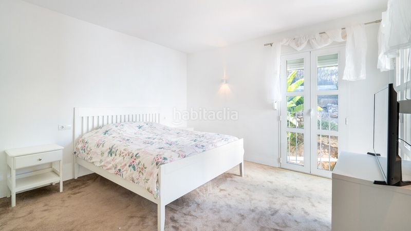 Foto cc942382-d5c9-4aec-996b-1549ac316d0f. Casa aparellada amb aparcament piscina a Gènova Palma de Mallorca