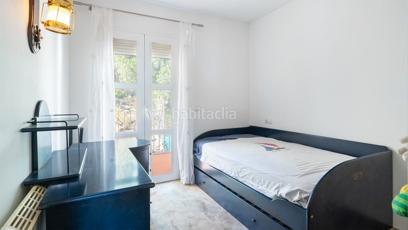 Foto d94d1419-34fc-4bcc-b8fd-d858b64cf86d. Casa aparellada amb aparcament piscina a Gènova Palma de Mallorca