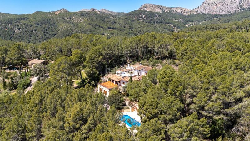 Foto 24fea77f-da10-4ba9-aaf1-faf5de7fd276. Xalet amb calefacció aparcament piscina a Andratx Andratx