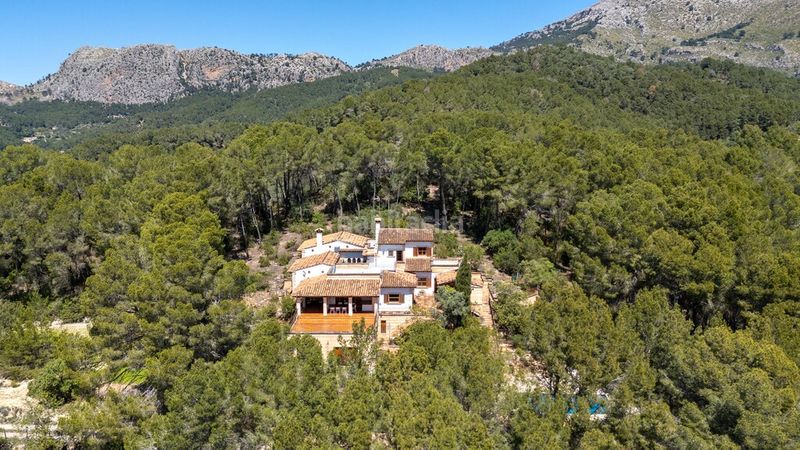 Foto 81a679c9-31a2-4fee-8c3b-d06ae43f5274. Xalet amb calefacció aparcament piscina a Andratx Andratx