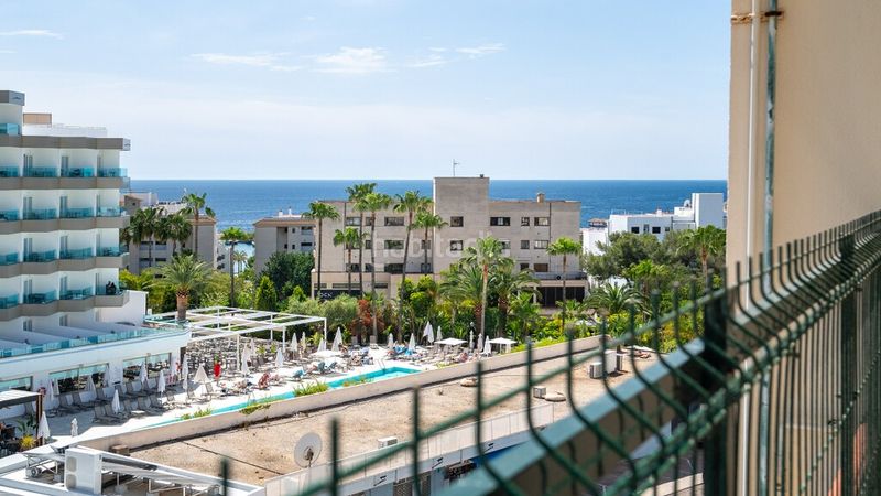 Foto 3b9c3c35-6d47-40dd-b1b3-d9b437613c82. Apartament amb aparcament piscina a Portals Nous Calvià