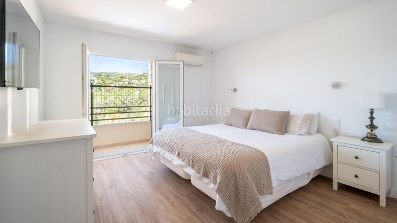 Foto 8585cefd-d3ea-4384-bf39-0127734d6ba7. Apartament amb aparcament piscina a Portals Nous Calvià
