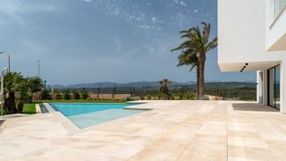 Chalet in Son Gual. Excepcional villa de diseño en venta en son gual, palma de mallo