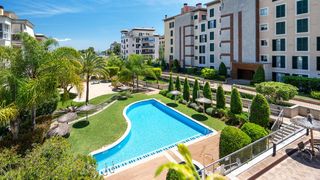 Apartament a Sa Teulera. Amplio apartamento en zona tranquila de palma
