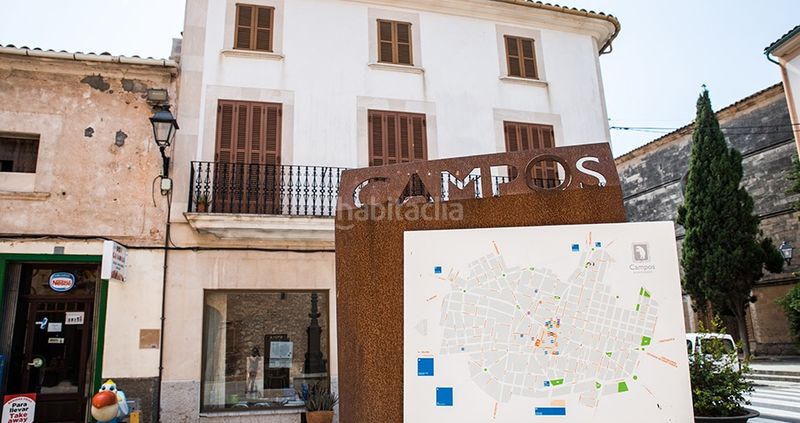 Foto 0a0dbc16-85ba-472a-b109-bdafcf312394. Casa aparellada amb calefacció aparcament piscina a Campos