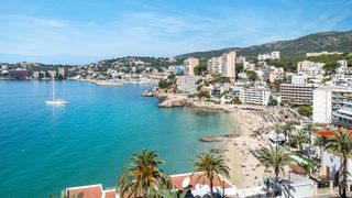 Àtic a Cala Major. Ático con terraza, piscina privada  y vistas al mar en cala majo