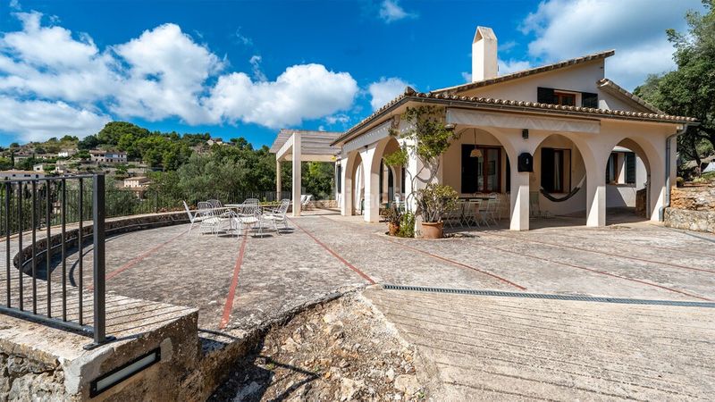 Foto a773328a-29fc-4aaf-8ca1-ca4c17c4d9ac. Xalet amb calefacció aparcament piscina a Puigpunyent