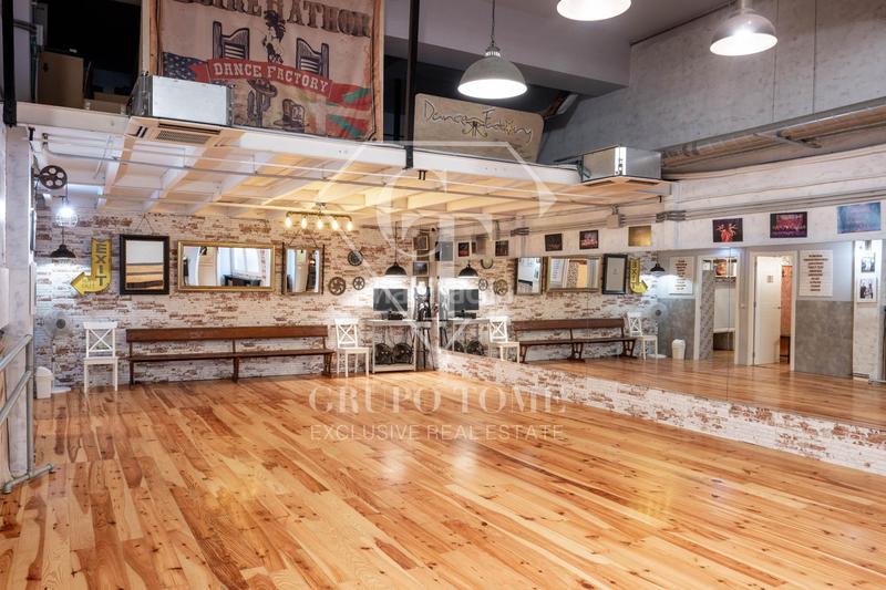 Foto d32f255a-ca89-4d9b-96f2-1455843a51a8. Local commercial dans Gros Donostia - San Sebastián