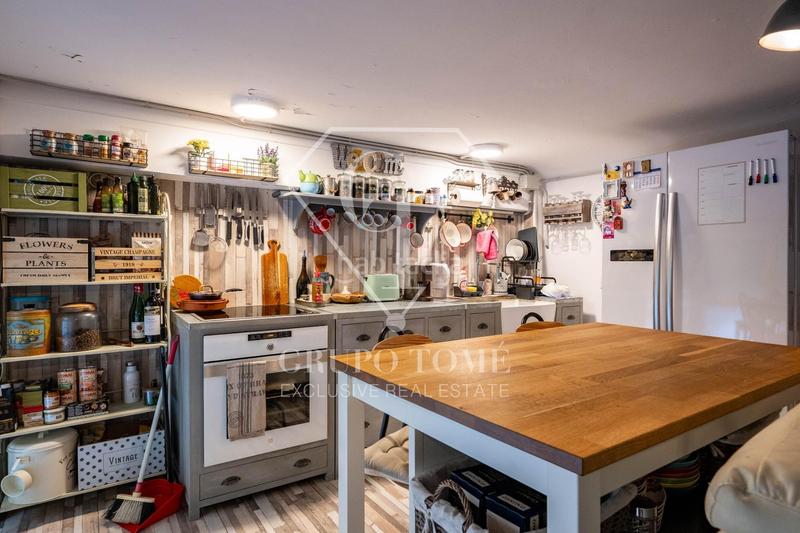 Foto f3b5413b-6804-4d5f-8b3a-2c3c2cf51de2. Local commercial dans Gros Donostia - San Sebastián