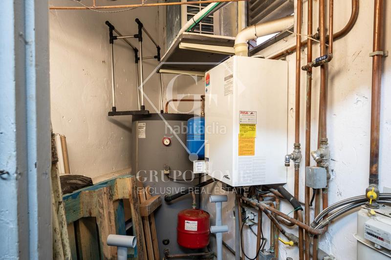 Foto f4b540d3-4e9a-4ecd-a935-dd8263671355. Local commercial dans Gros Donostia - San Sebastián